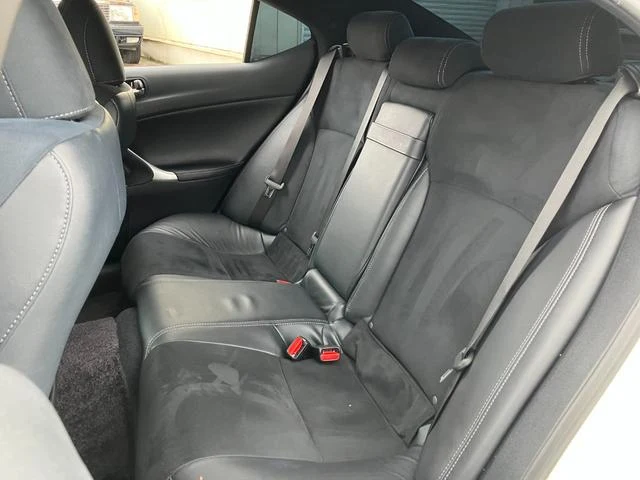 Lexus IS 11