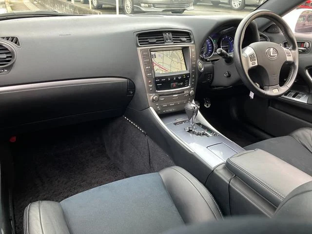 Lexus IS 44
