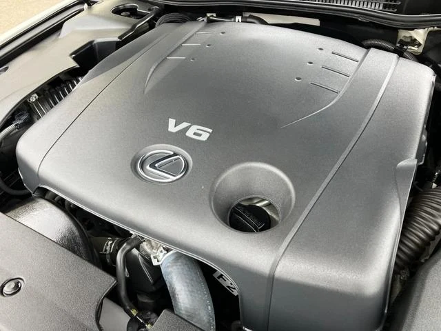 Lexus IS 38