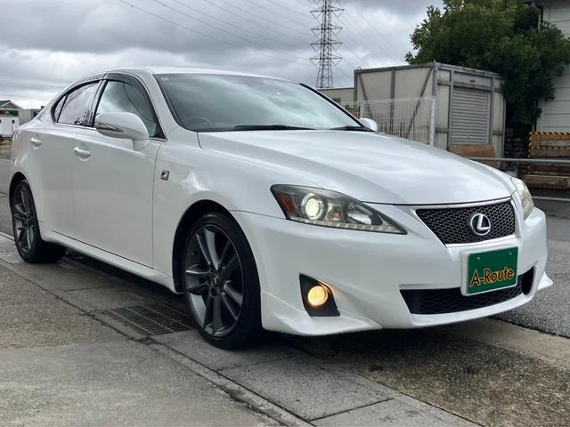 Lexus IS 19