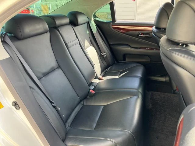 Lexus LS 50