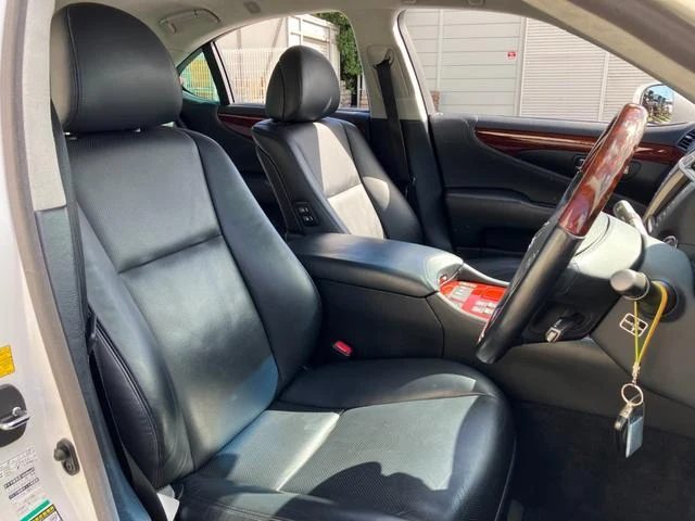 Lexus LS 10