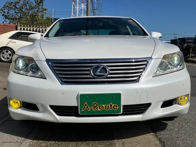 Lexus LS 3