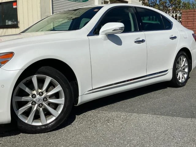Lexus LS 36