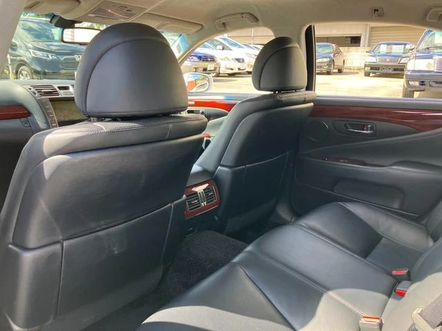 Lexus LS 49