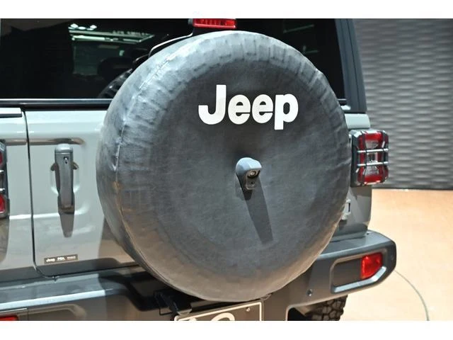 Chrysler JEEP 33