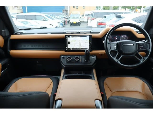 Land Rover DEFENDER 12