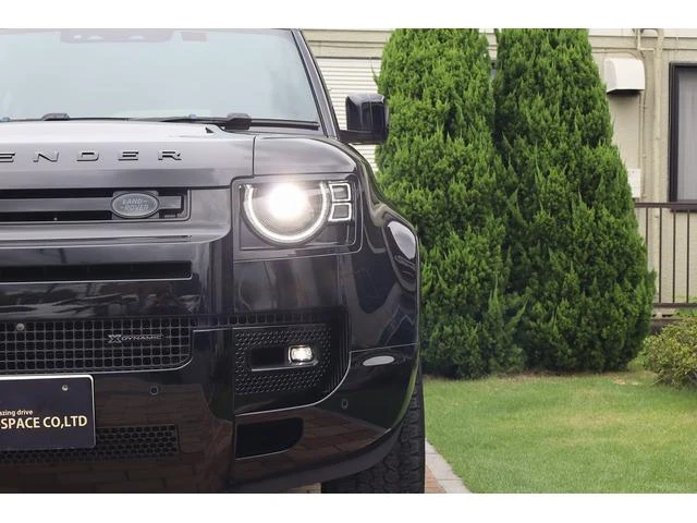 Land Rover DEFENDER 9
