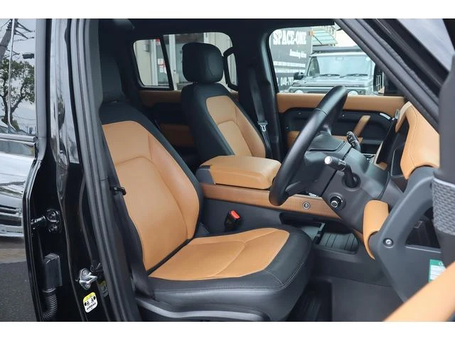 Land Rover DEFENDER 15