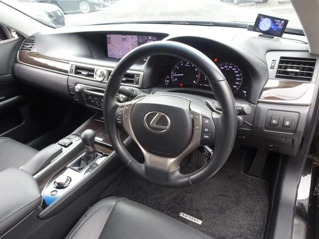 Lexus GS 13
