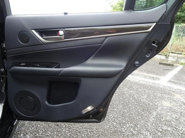 Lexus GS 19