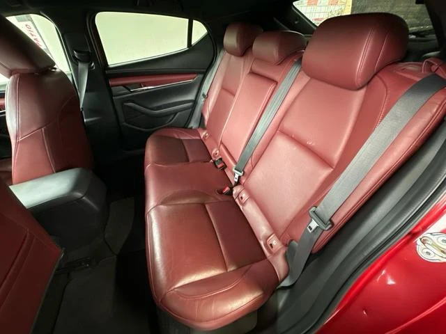 Mazda MAZDA3 48