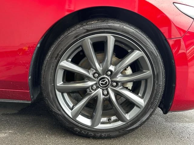 Mazda MAZDA3 18