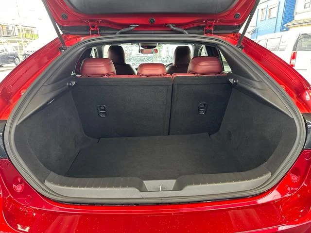 Mazda MAZDA3 13