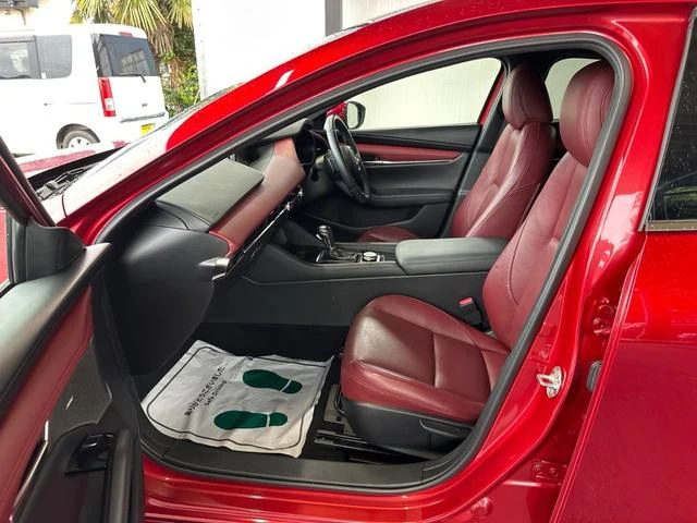 Mazda MAZDA3 43
