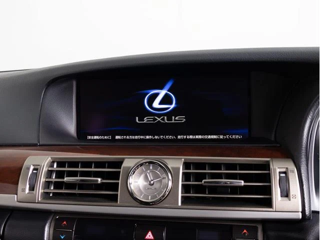 Lexus LS 34