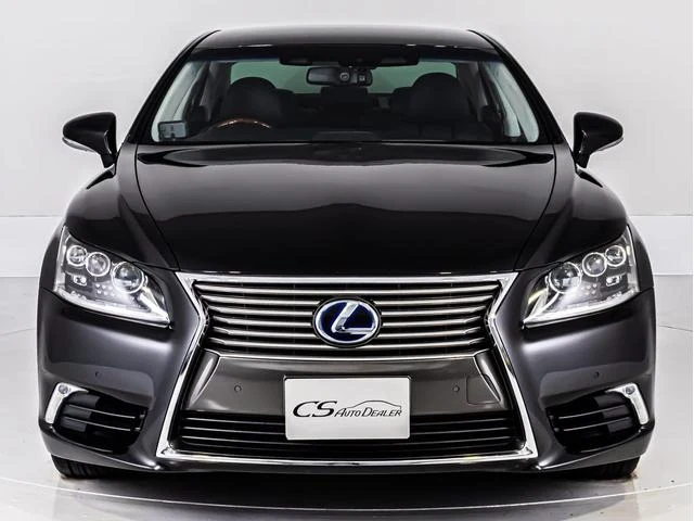 Lexus LS 13