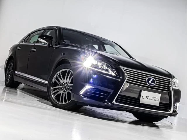 Lexus LS 4