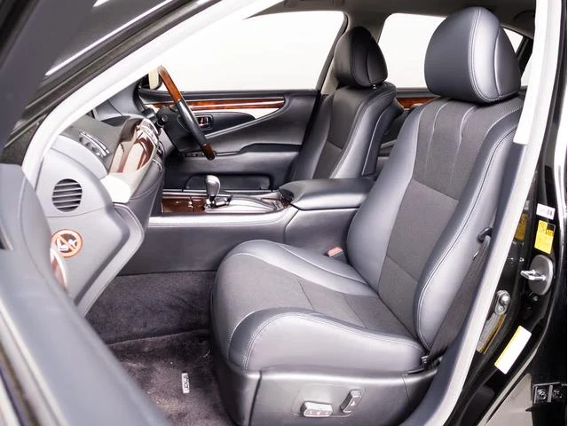 Lexus LS 31