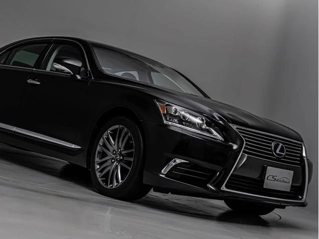 Lexus LS 26