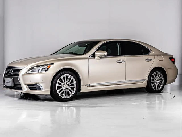 Lexus LS 12