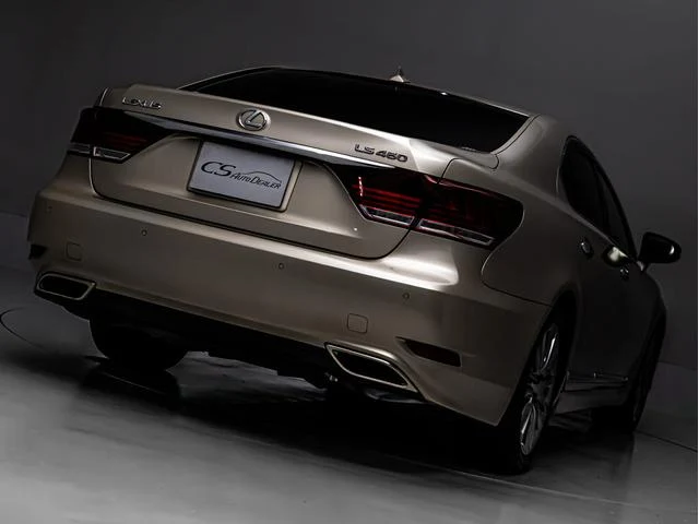 Lexus LS 20