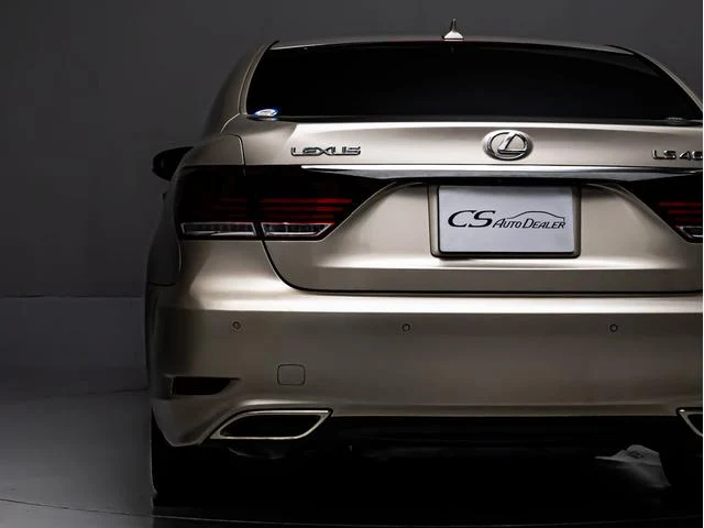 Lexus LS 22