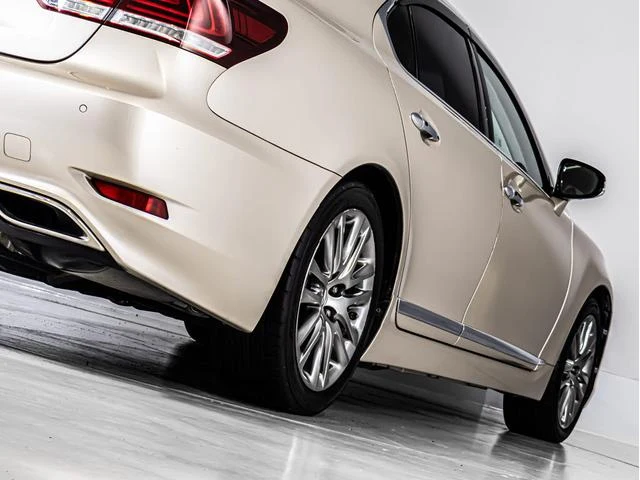 Lexus LS 17