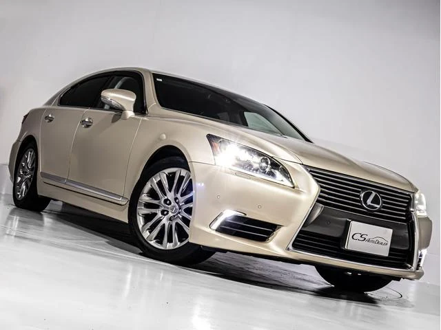 Lexus LS 3