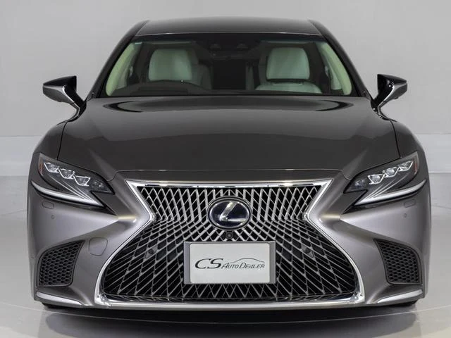 Lexus LS 13