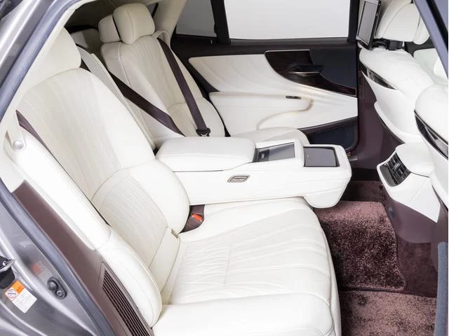 Lexus LS 35