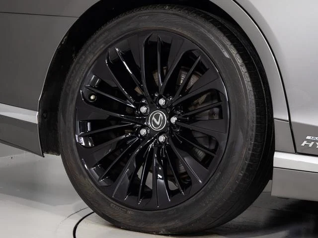 Lexus LS 3