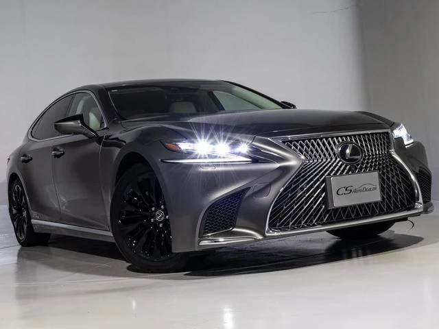 Lexus LS 18