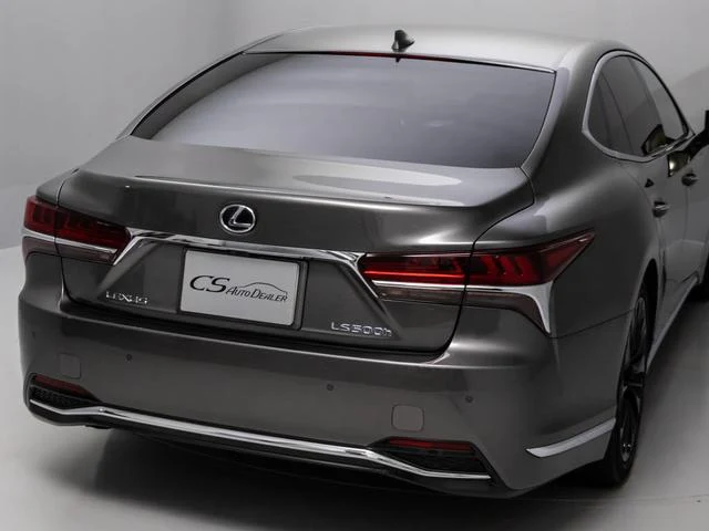 Lexus LS 28