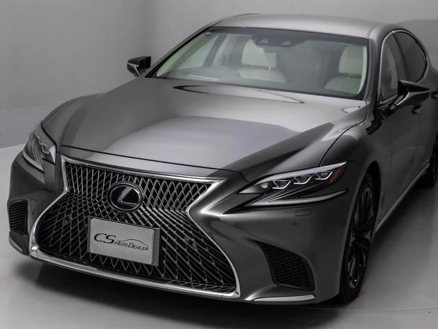 Lexus LS 27