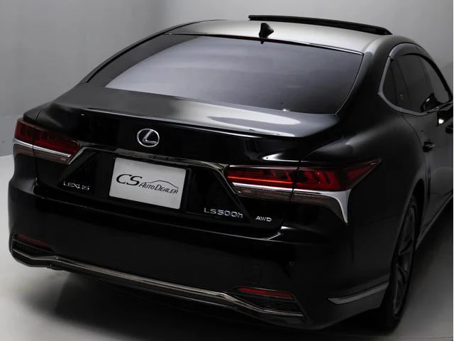 Lexus LS 22