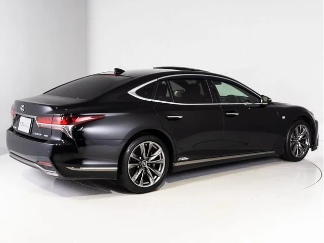 Lexus LS 11