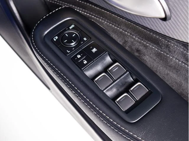 Lexus LS 40
