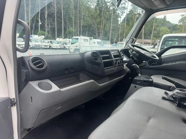 Hino DUTRO 29