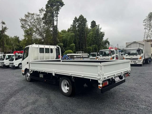 Hino DUTRO 5