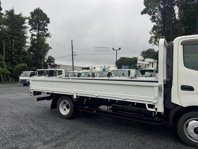 Hino DUTRO 7