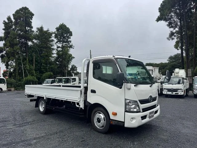 Hino DUTRO 2
