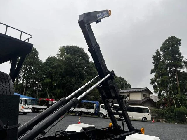 Hino RANGER 10