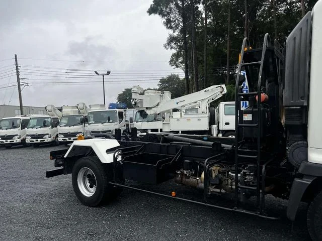 Hino RANGER 6