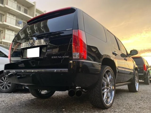 Cadillac ESCALADE 13