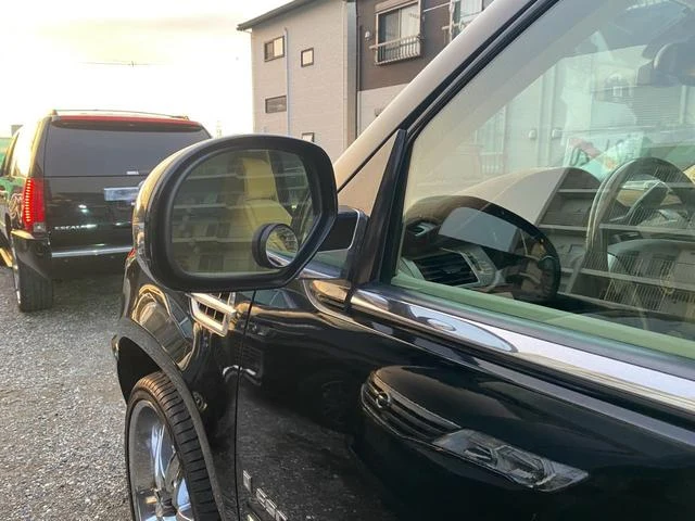 Cadillac ESCALADE 9
