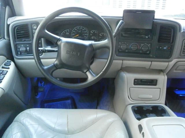 GMC YUKON 12