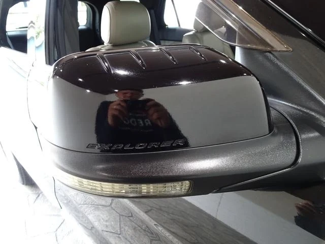 Ford EXPLORER 50
