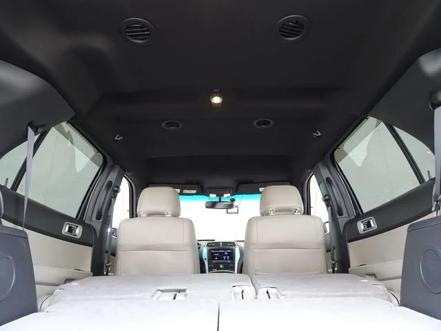 Ford EXPLORER 46