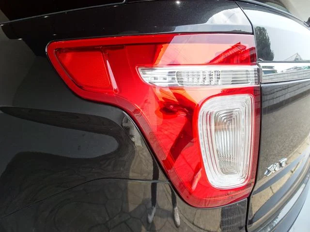 Ford EXPLORER 49